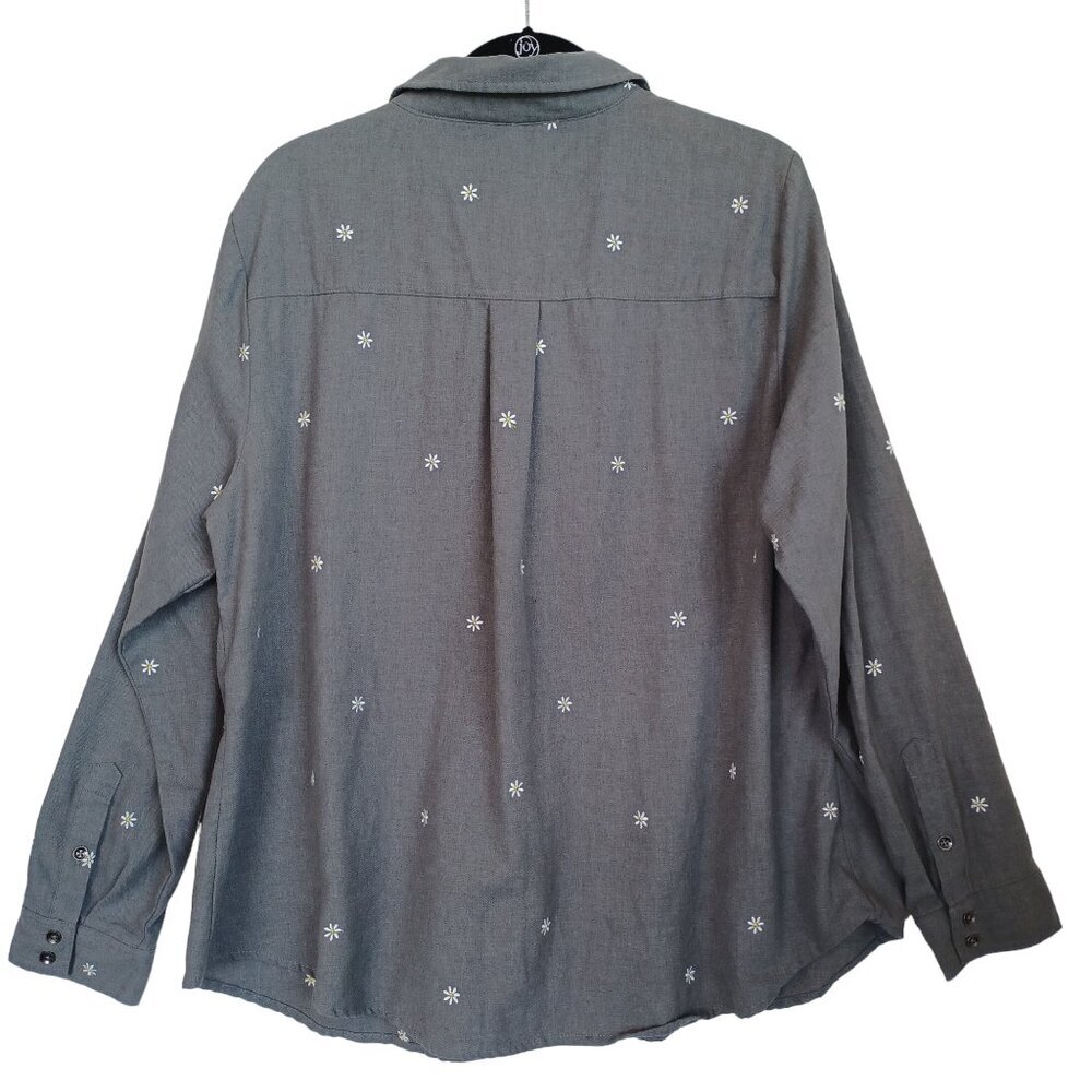 Torrid Shirt Daisy Embroidered Button Front Gray Cotton Taylor Womens 2X - Picture 10 of 12